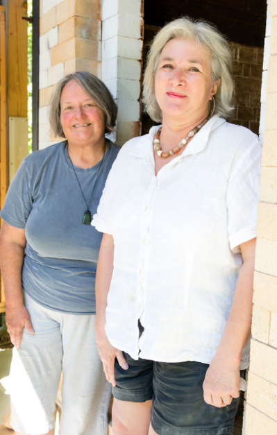 ARTISTS LINDA BOSTON & ALISON PALMER PHOTOGRAPHED BY BLEACHER & EVERARD