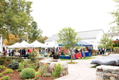 THE SATURDAY FARMERS MARKET AT THE PARK. BLEACHER+EVERARD