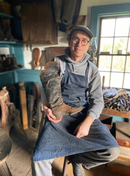 The Art Of Handcrafting Shoes